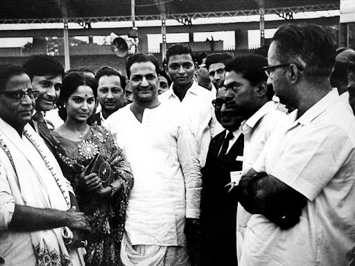 25 Years In The Industry Felicitation - Silver Jubilee Celebrations Of Ghantasala At Hyderabad On Feb 1st,1970. GH, Devanand (Hindi Actor), Actress Waheeda Rehman, Actor T.L.Kantha Rao, NTR, Etc. More Than 30,000 People Atten